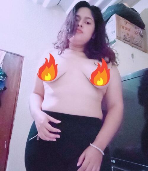 Mujer Tetona desnuda