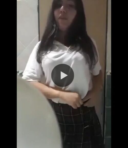 video de colegiala desnuda